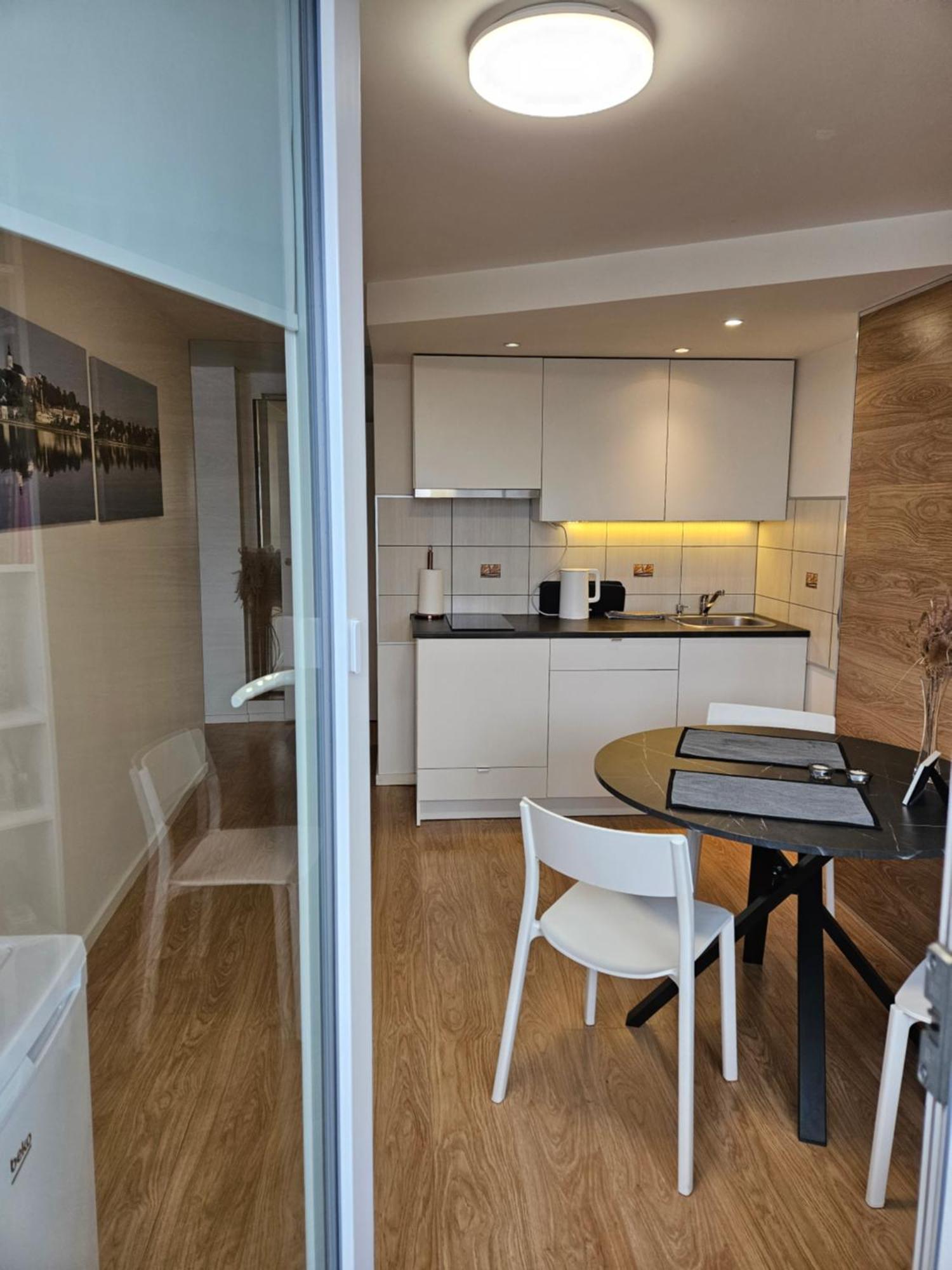 Apartament Buto Nuoma Zemaites Gatveje Telšiai Zewnętrze zdjęcie